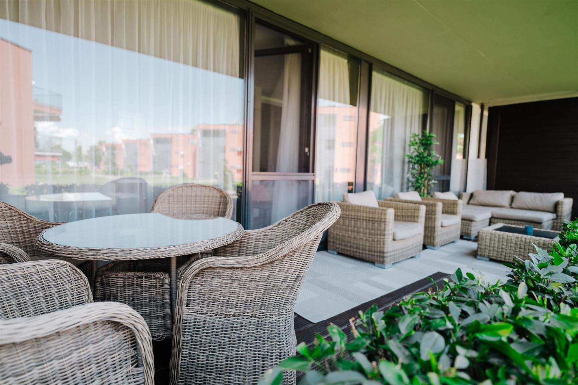 Butique Apartman Grand Балатонлелле Экстерьер фото